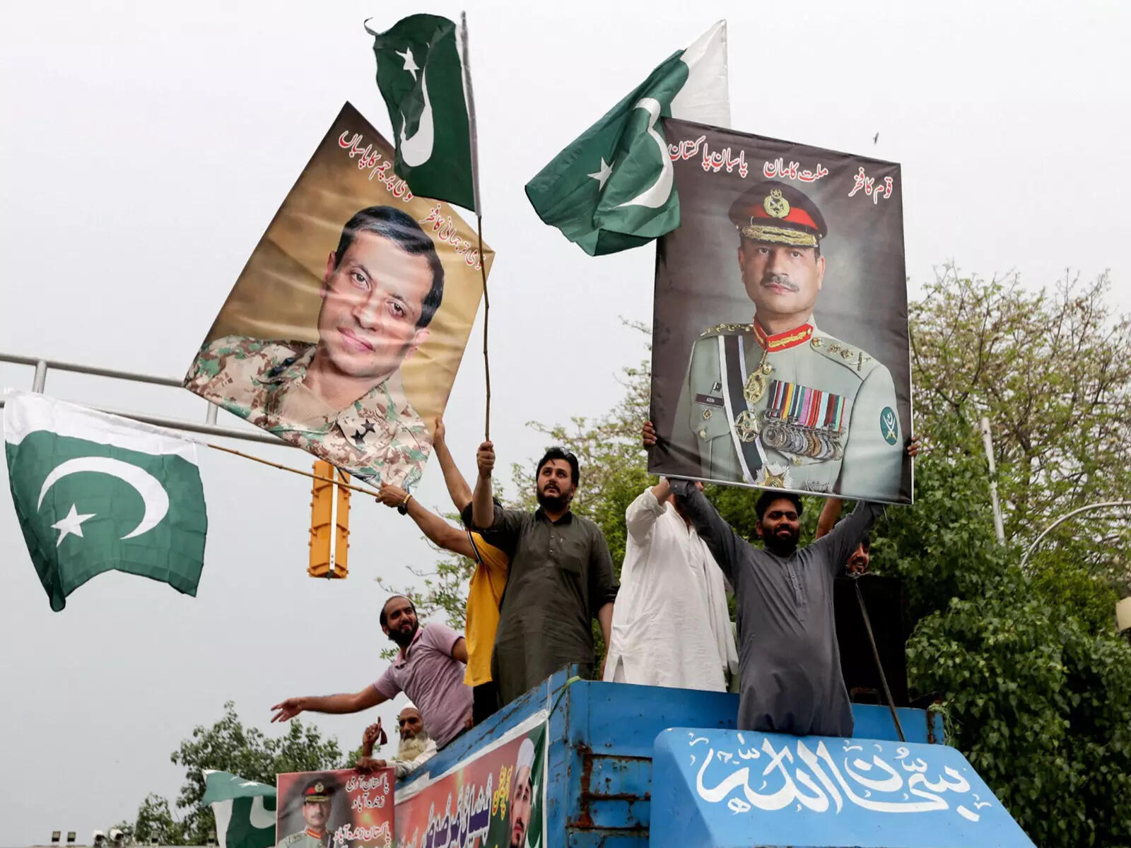 Cornered by Taliban, Pakistan Army Chief Asim Munir indulges in empty ...
