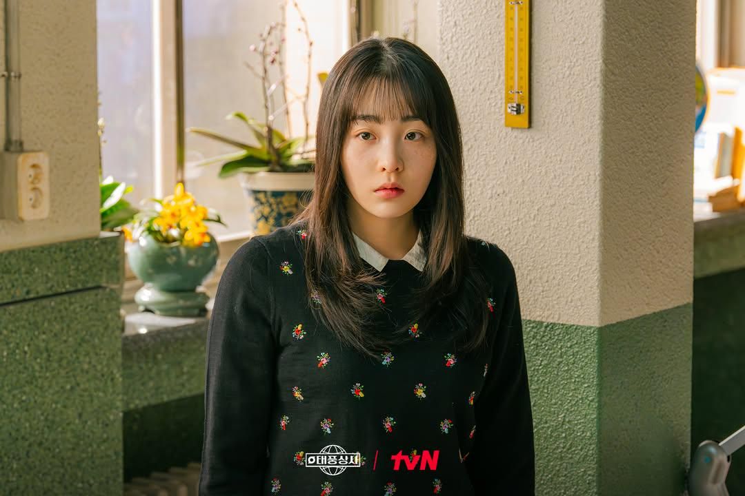 7 Bukti Oh Mi Seon Percaya Kemampuan Kang Tae Poong di Keluarga Typhoon - Info Malang Raya AA1OICsK - Info Malang Raya