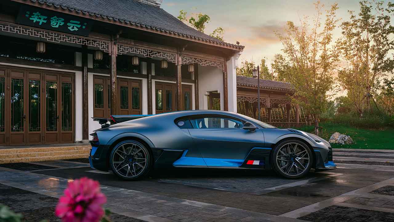 Bugatti Meresmikan Showroom Pertama di Tiongkok Daratan di Shanghai