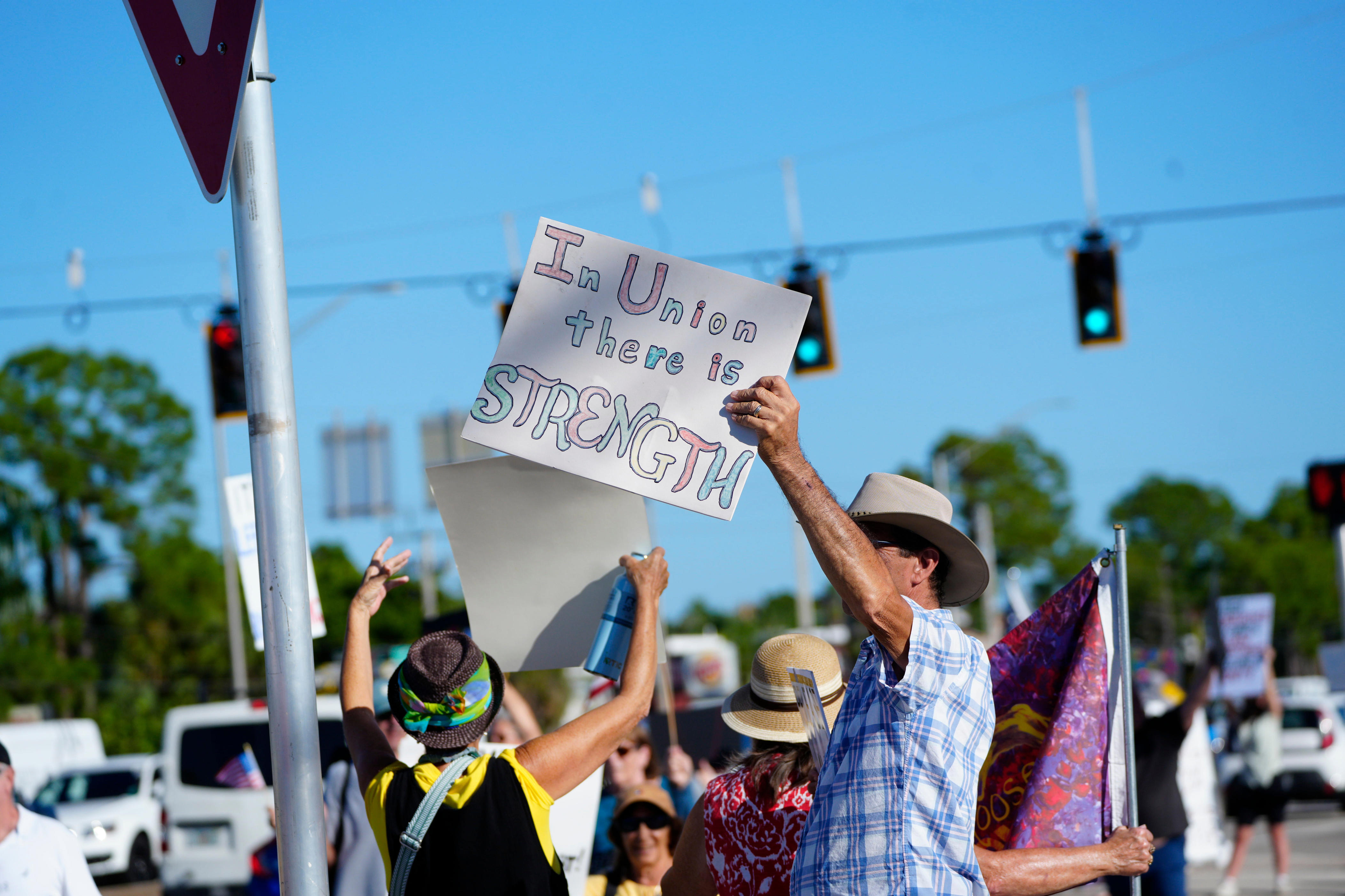 Florida parents, teachers to rally against Lee County school cuts