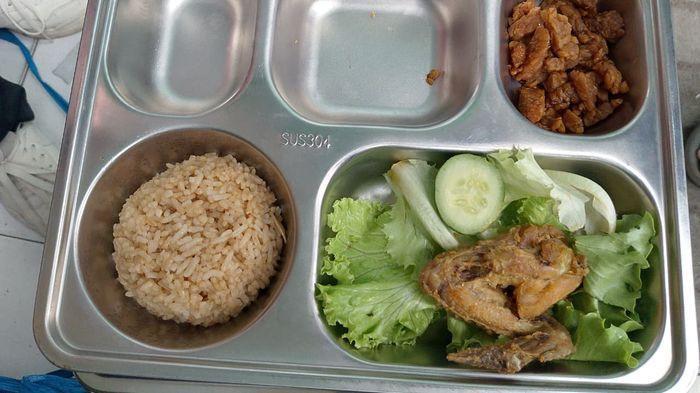 Laporan Tahunan Prabowo-Gibran, ICW Soroti MBG: Kecenderungan Politik Patronase dan Pengadaan Tidak 