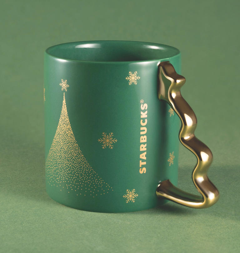 STARBUCKS PARIS XMAS City Relief Gold Christmas Mug NWT EUR