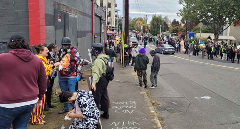 After ‘No Kings,’ protesters tear gassed at Portland ICE facility