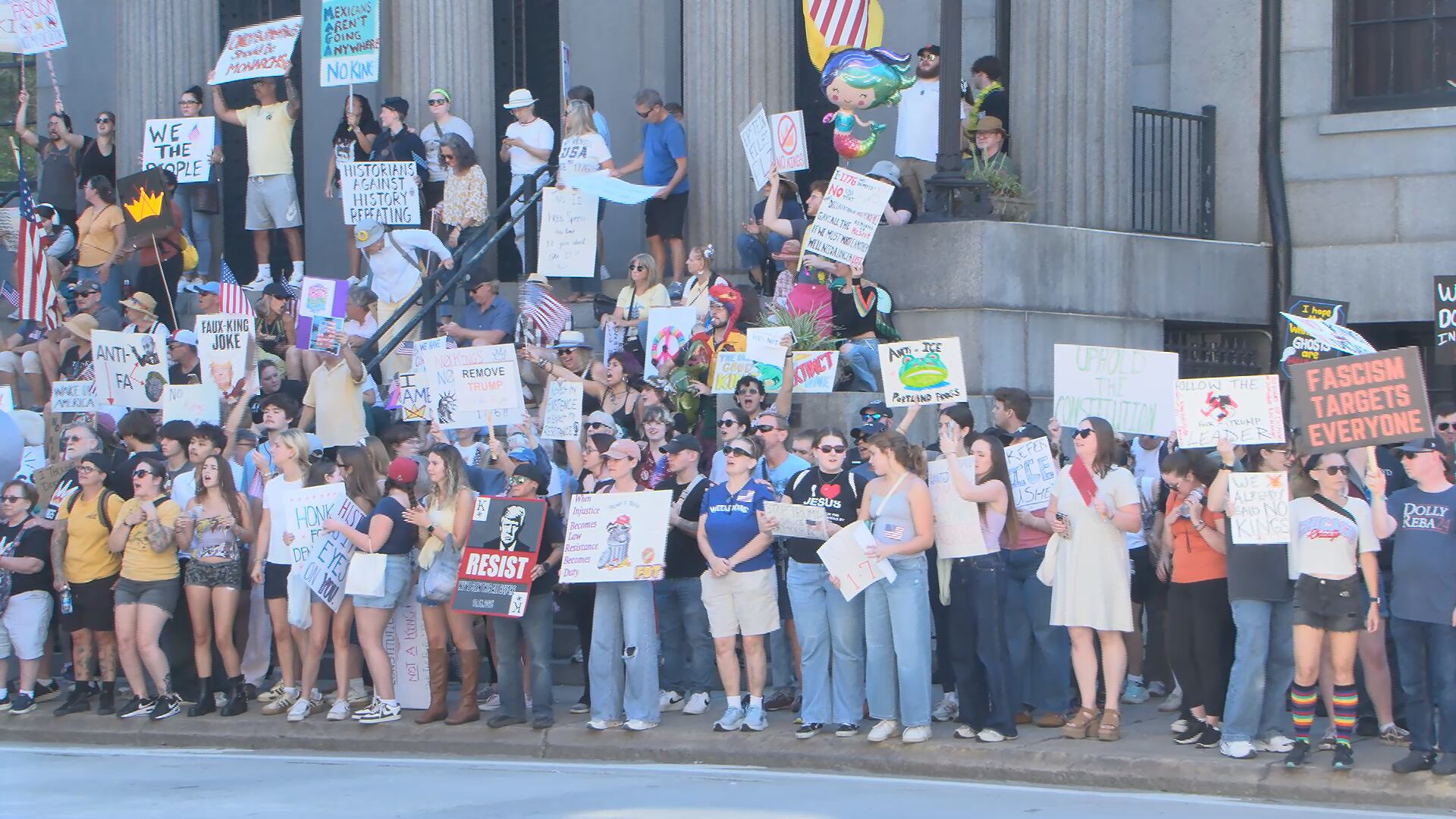 ‘No Kings’ rallies take place across the Coastal Empire, Lowcountry ...
