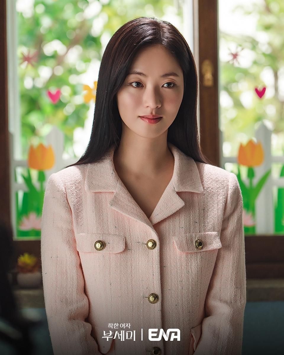 3 Hal yang Membuat Yeong Ran dan Hye Ji Jadi Teman di Ms. Incognito