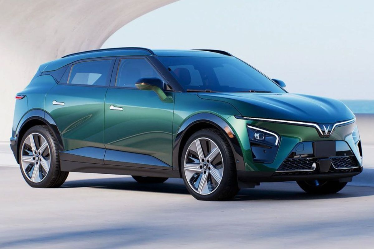 Harga Mobil VinFast VF7 2025 di Indonesia Mulai Rp 499 Juta, Lihat Spesifikasinya!