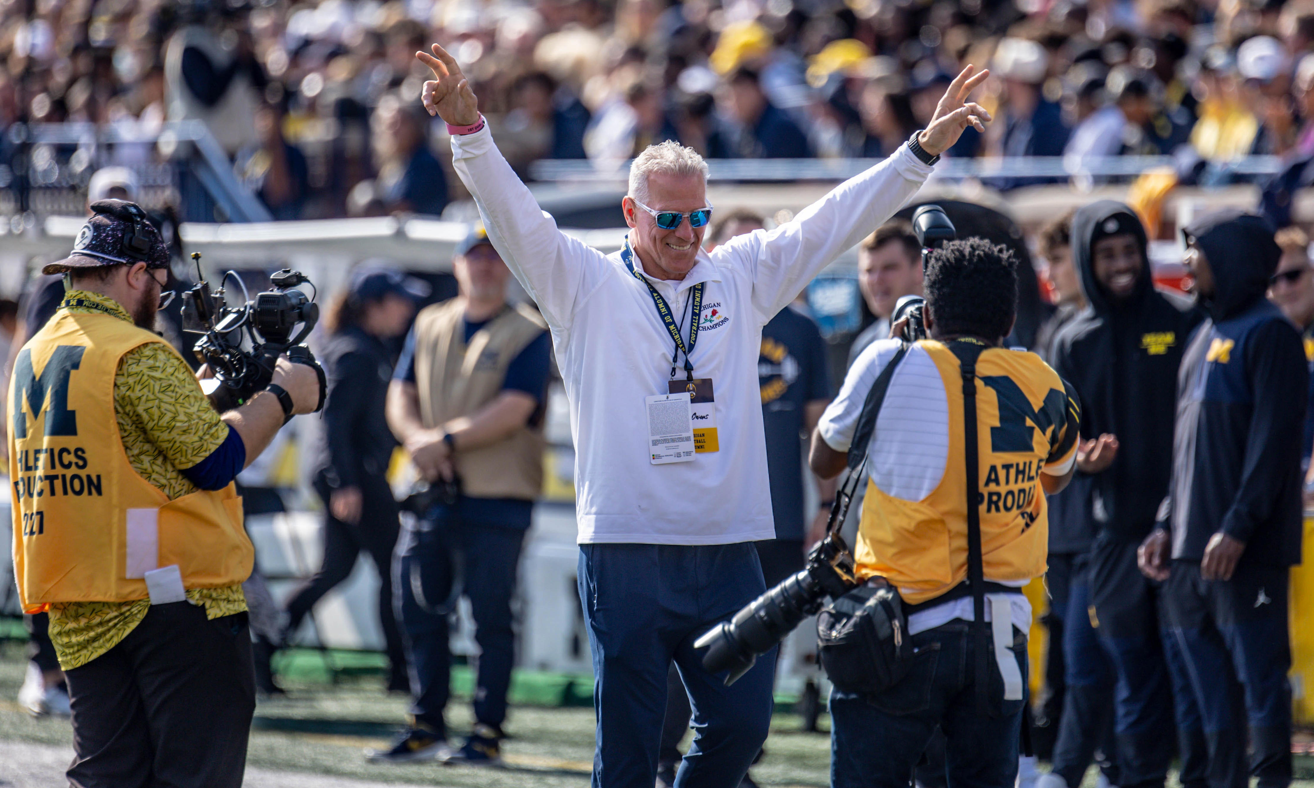 'Golden Bachelor' returning home to Detroit. First 100 donors receive ...