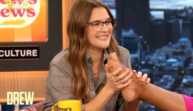 Drew Barrymore Smells Her Co Hosts Feet On Air And It Somehow Gets