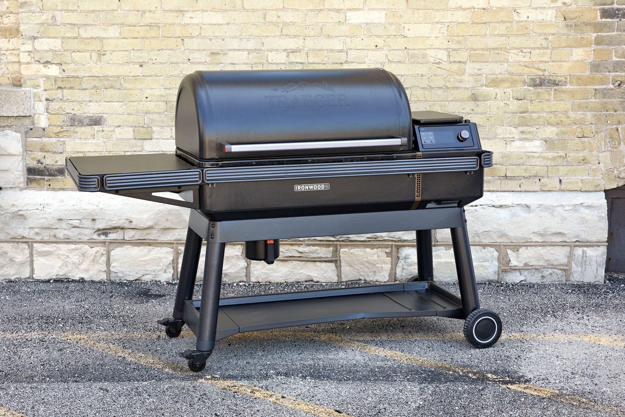 Traeger Ironwood XL Review: The Ultimate Pellet Grill for Smoking