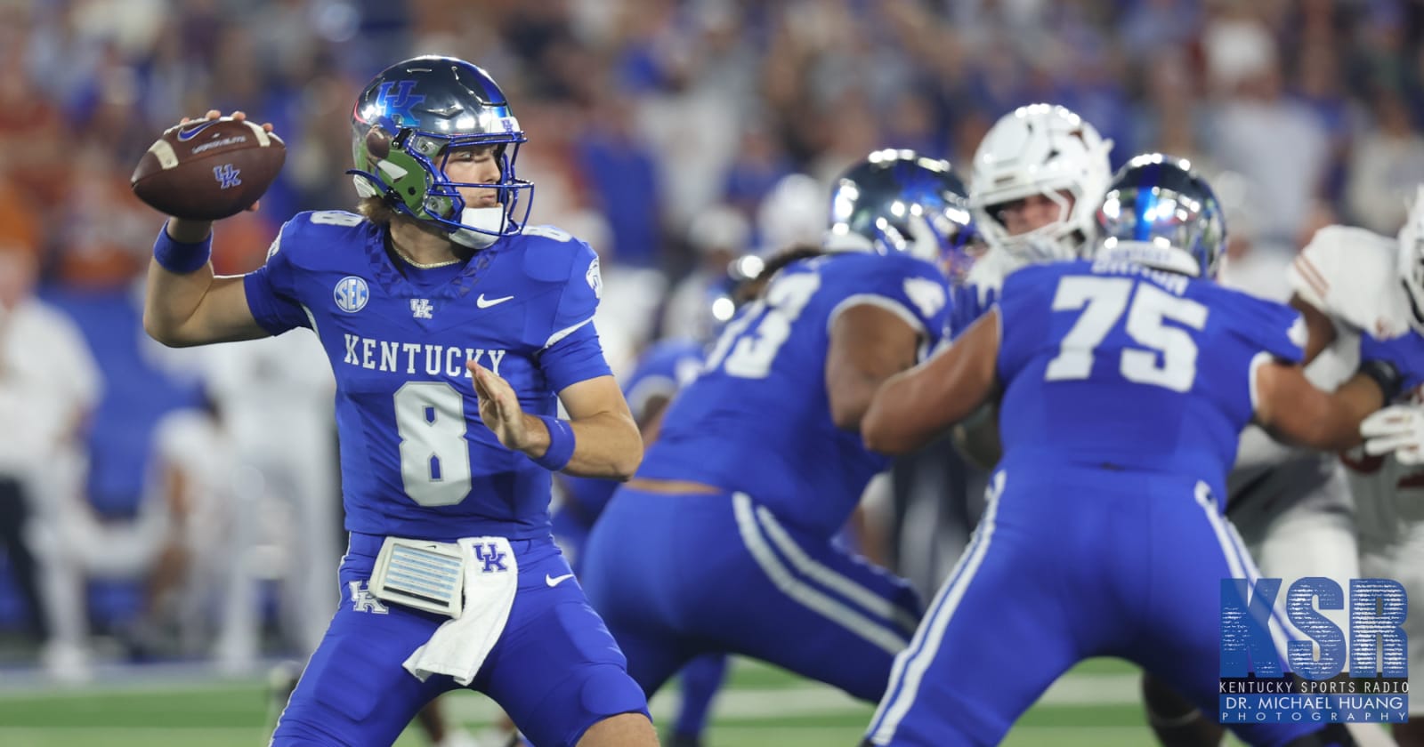 Cutter Boley injury update: Kentucky QB leaves game with leg injury