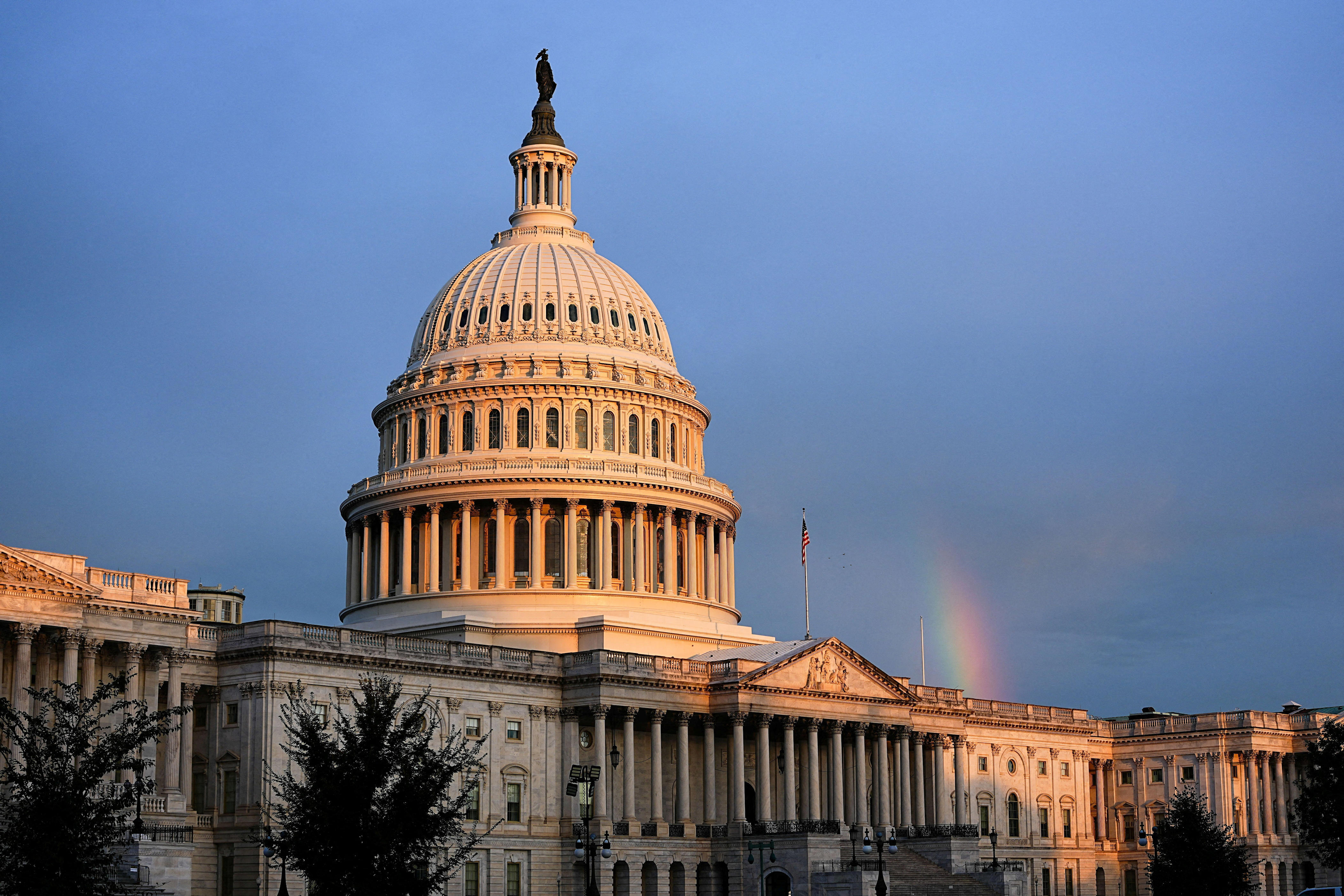 second hand gucci sandals