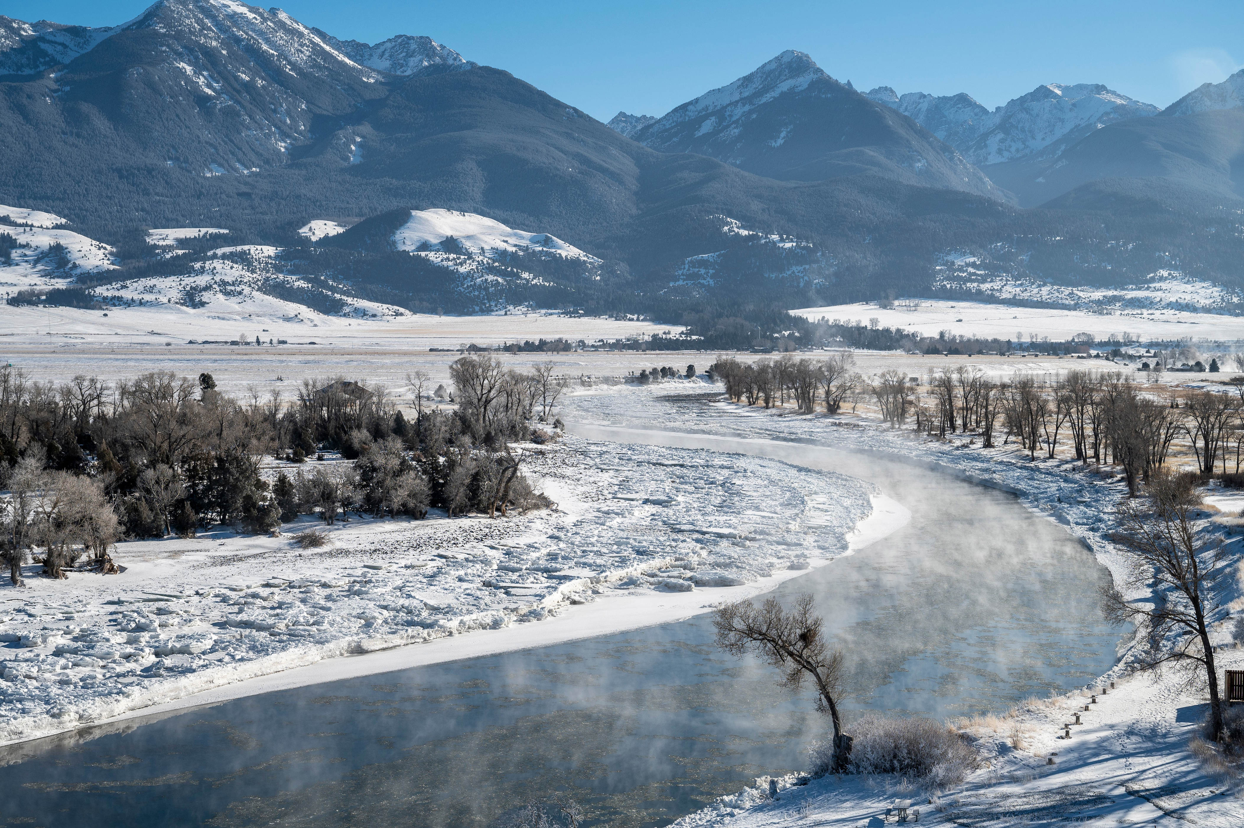 Winter weather alert as 16 inches of snow to hit