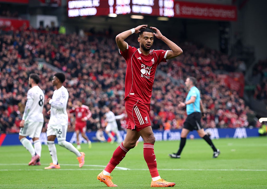 El extremo del Liverpool revela conversaciones «honestas» tras la derrota ante el Forest