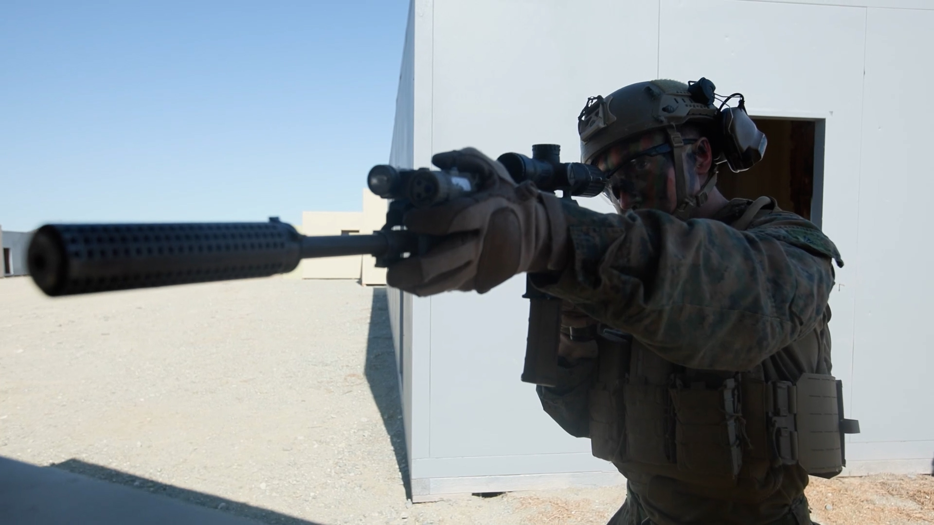 Marines and Sailors participate in a 250th Amphibious Capabilities ...
