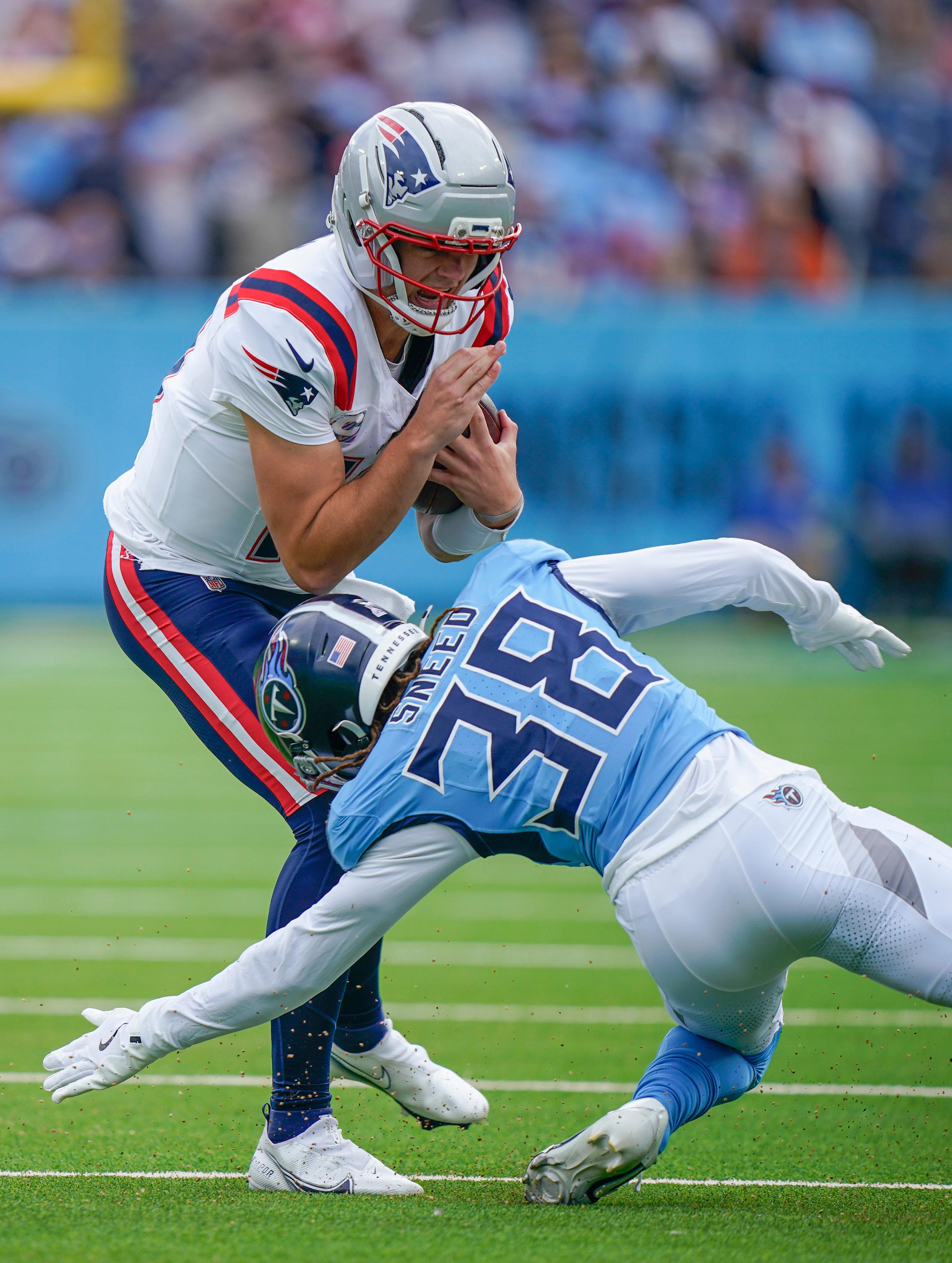 L'Jarius Sneed injury update as Titans CB leaves Patriots game
