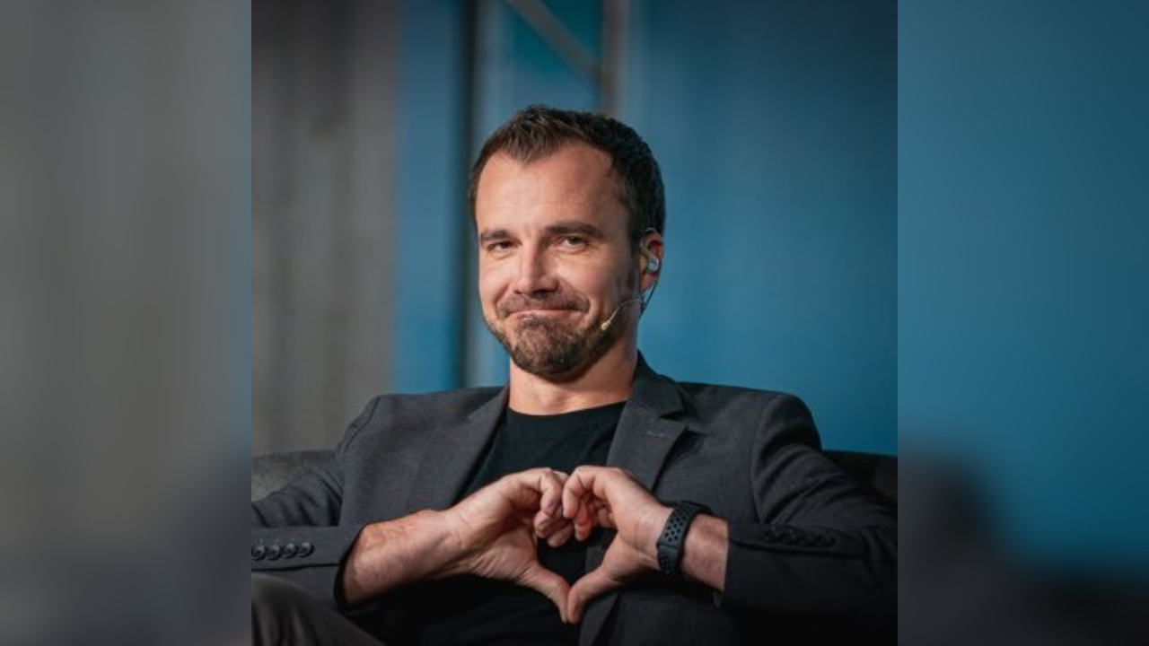 Who is Danny Rensch? The chess master who turned his passion into a ...