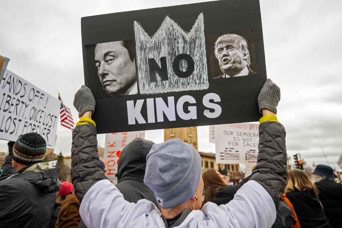 Arrest made at Myrtle Beach ‘No Kings' protest after woman displayed gun