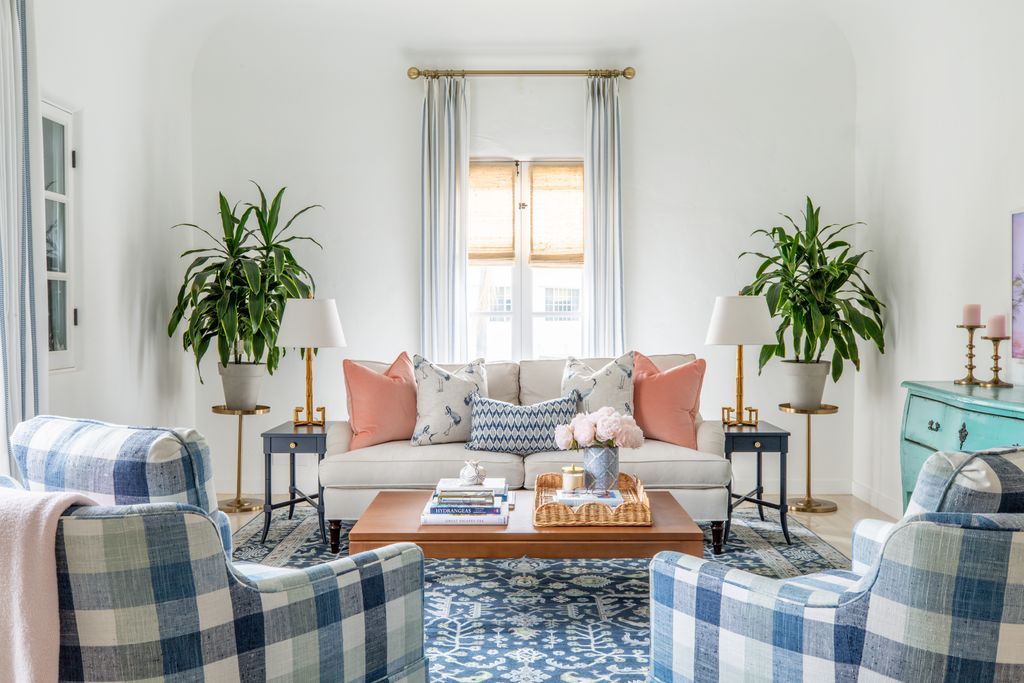4 living room layout mistakes that are making your space feel crowded ...