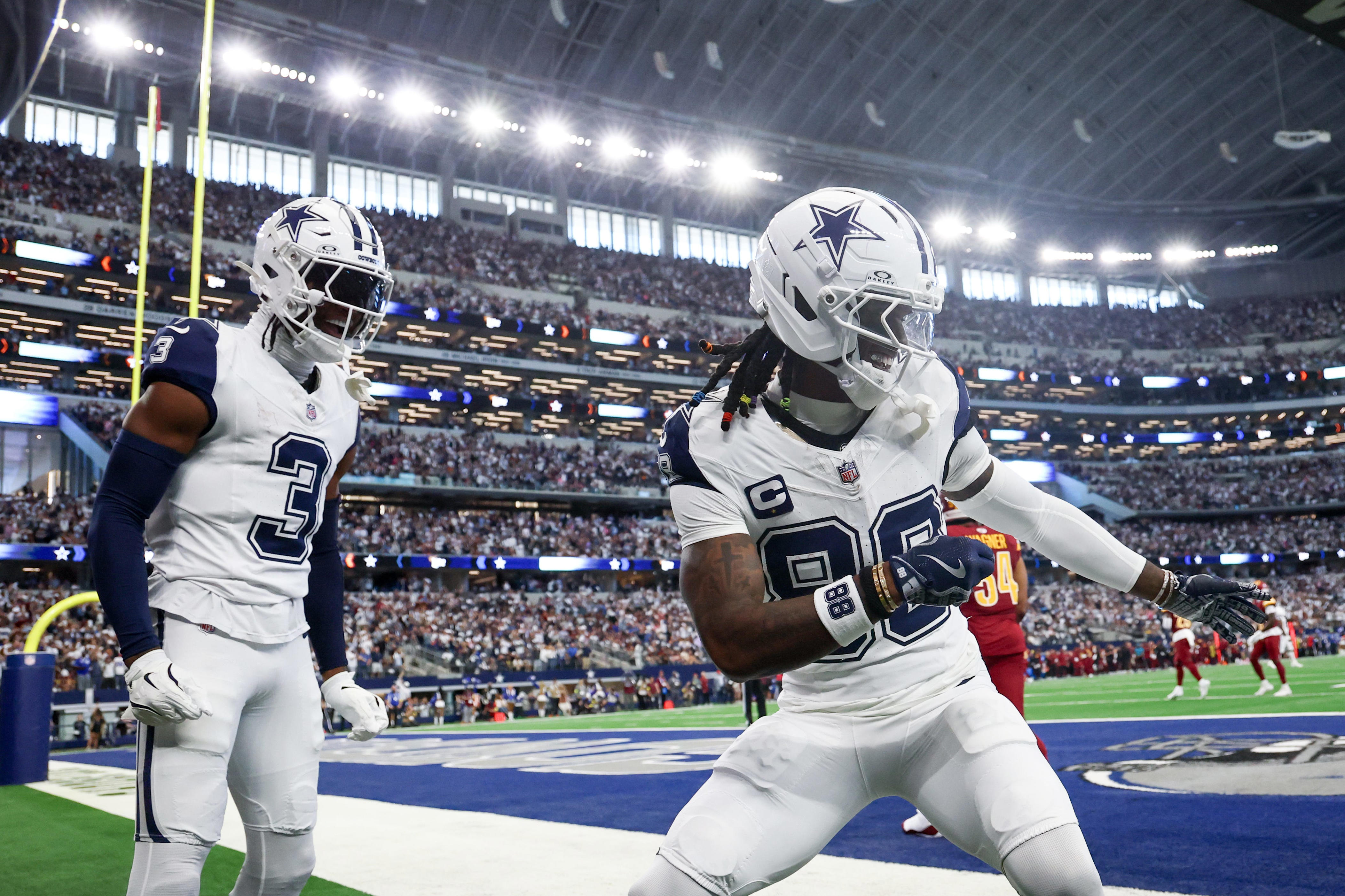 Top Cowboys' 1st-half highlights vs Commanders include NFL record ...