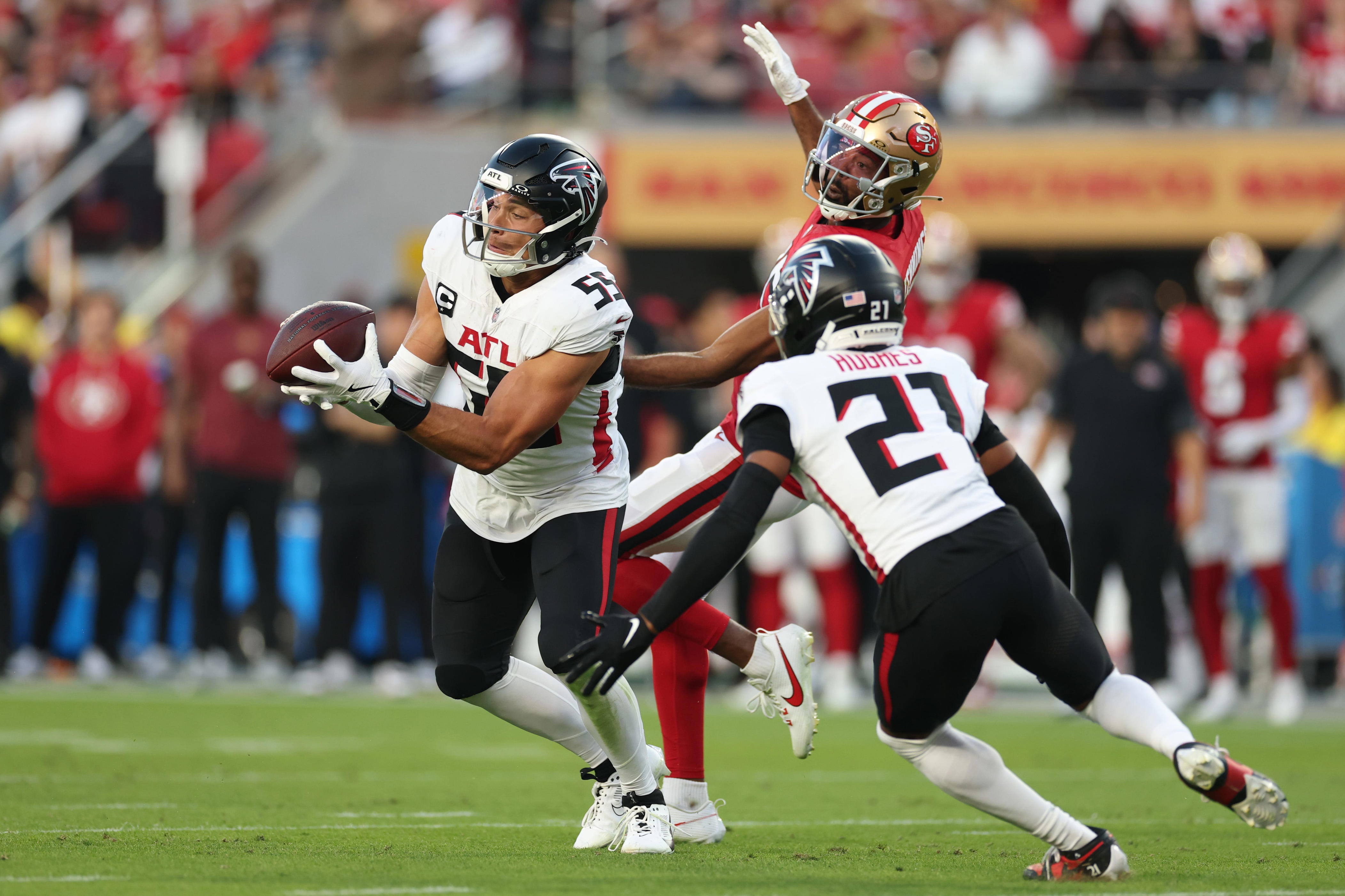 Falcons LB Kaden Elliss intercepts 49ers QB Mac Jones