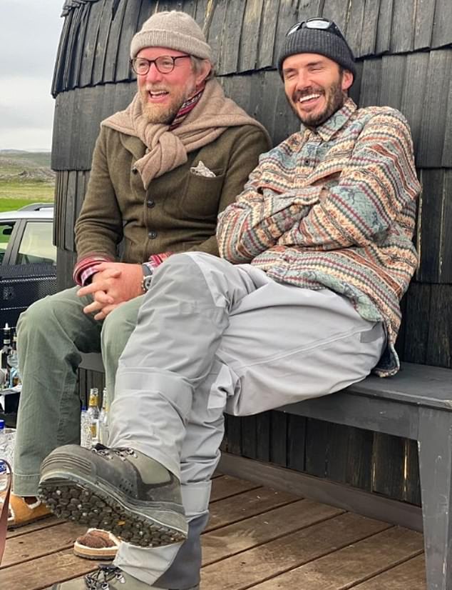 The father of four has now revealed that the man who influenced his country lifestyle was his friend and Hollywood director Guy, 5