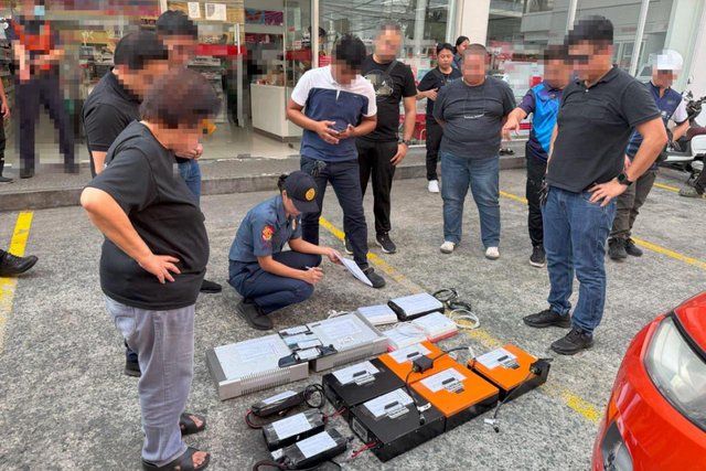 2 men nabbed for using high-tech scam device installed in vehicles