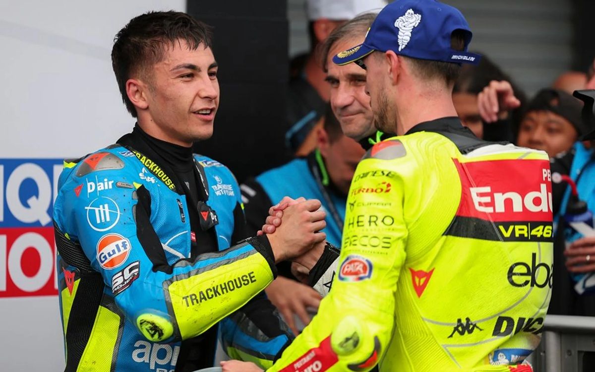 Pembalap Valentino Rossi Tetap Tenang Saat Ducati Terancam oleh Aprilia