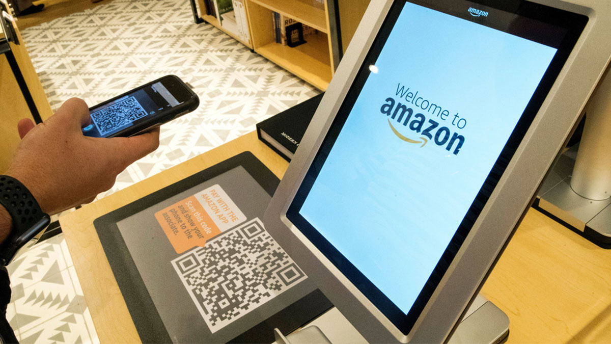 Amazon cloud computing outage disrupts many online services