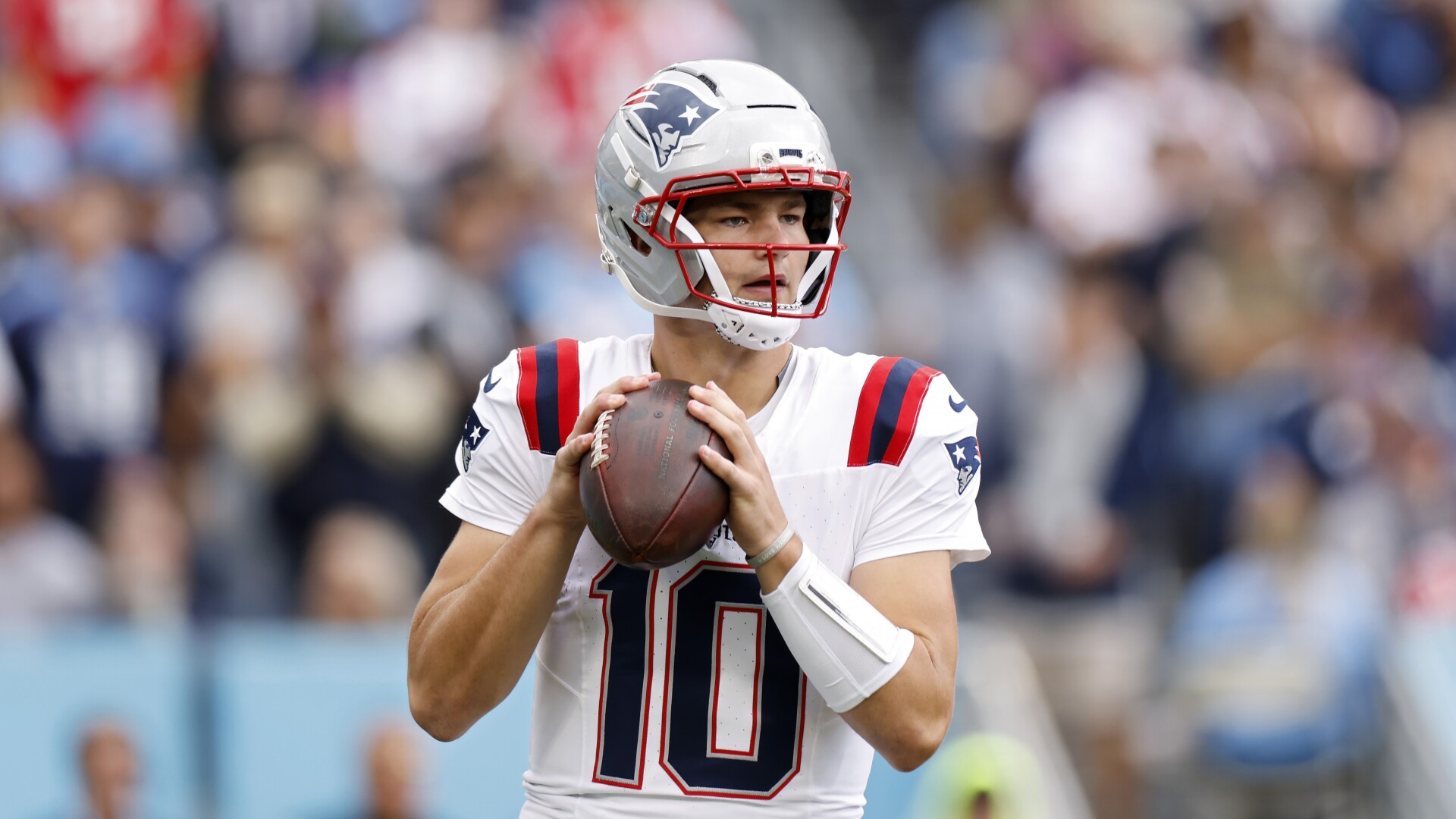Drake Maye is first in SB era with 90 percent completion rate, 200 ...