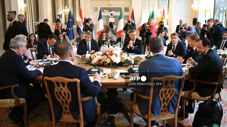 Unión Europea acuerda dejar de importar gas ruso para finales de 2027
