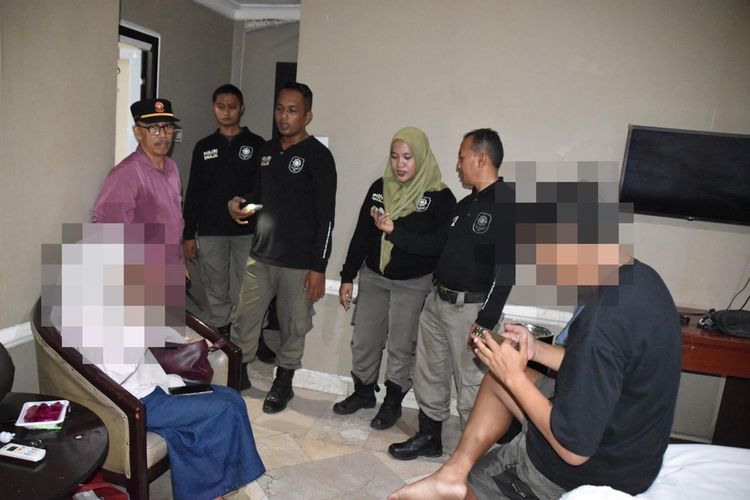 Pesta Sesama Jenis Heboh, Satpol PP Surabaya Razia Hotel Mewah!