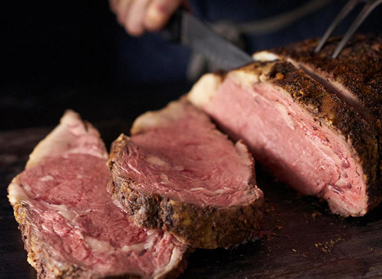 5 Restaurant Chains Where the Prime Rib Is Always Perfect