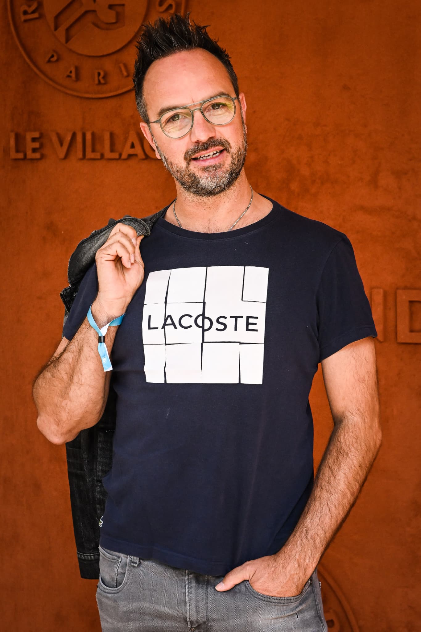 Les Restos du cœur lancent « Les Enflures », un spectacle d'humour avec ...