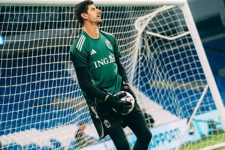 Courtois Siap Tampil di El Clasico Meski Hanya Cedera Ringan