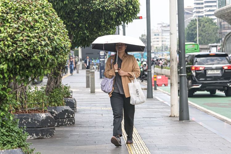 Surabaya Menggigil! Suhu Tembus 37°, BRIN Ungkap Penyebabnya