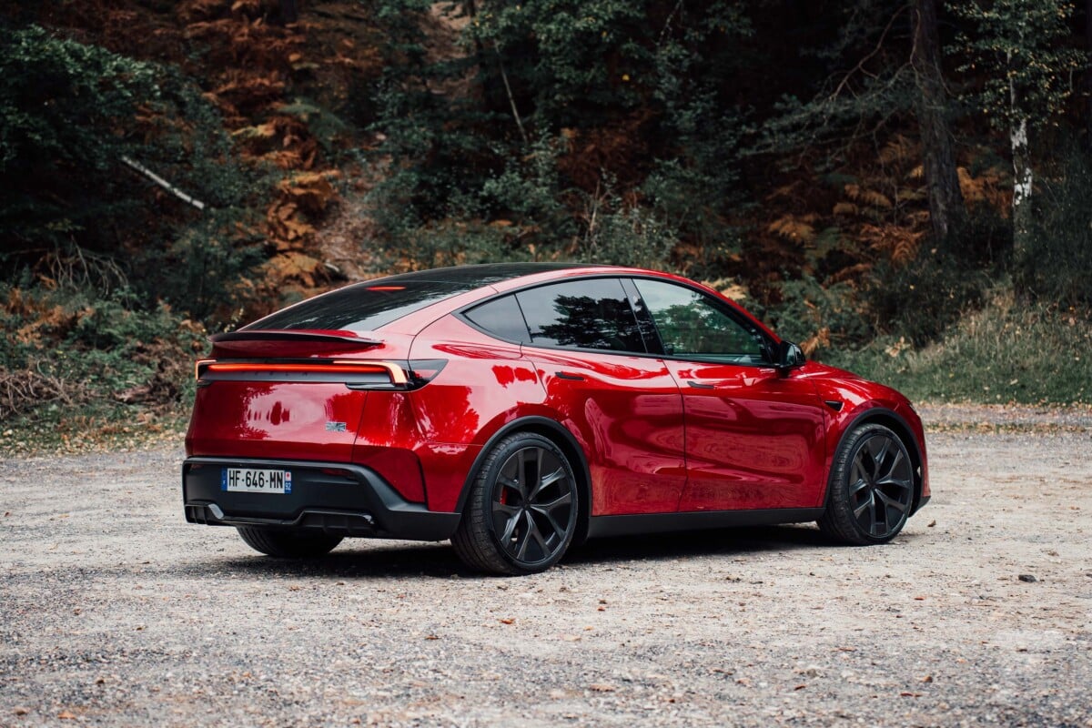 On a roulé avec la Tesla Model Y Performance : pourquoi c’est la ...