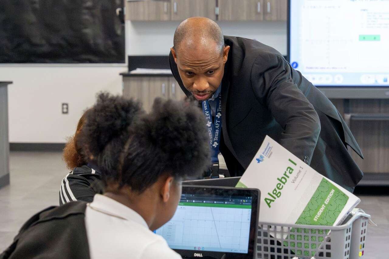 AA1OPNxr Inside Spring ISD's fight to save a high school from takeover