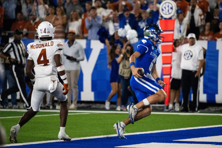Despite a win, Sarkisian takes the heat for poor offensive showing vs ...