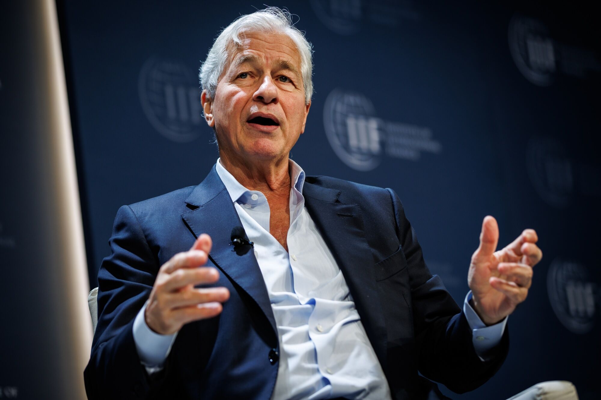 Jamie Dimon Heads to Argentina Before Key Test for Milei