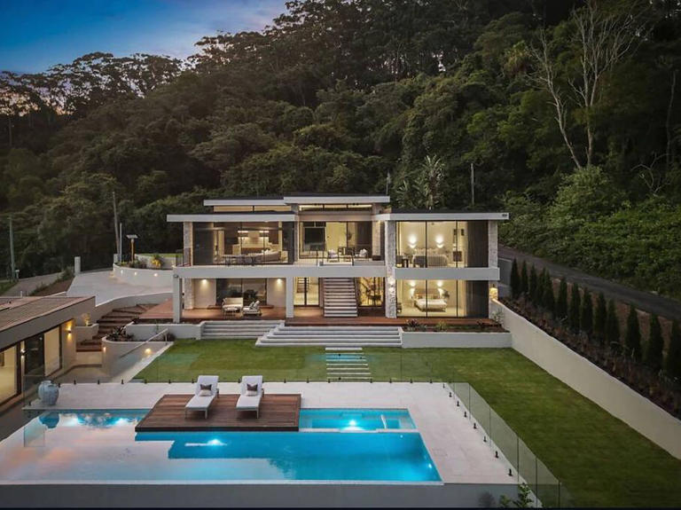 Luxury build in Lake Macquarie cleans up at 2025 HIA Hunter Housing awards