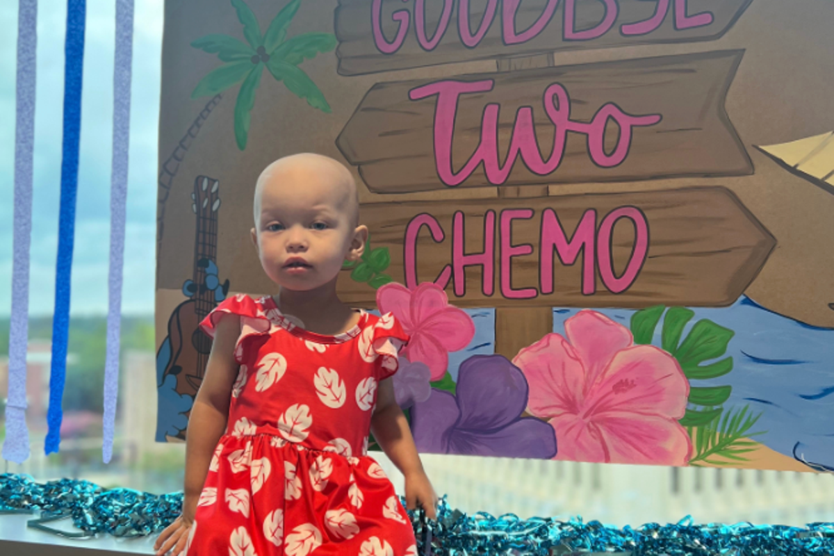 Taylor Swift donates 100K to 2yearold battling cancer ‘Sending the