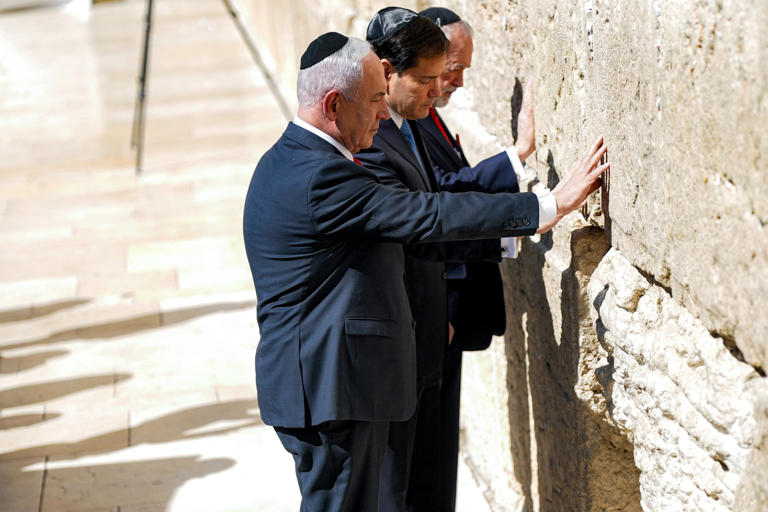 Steve Bannon Slams Little Marco Over Israel Photo-Op