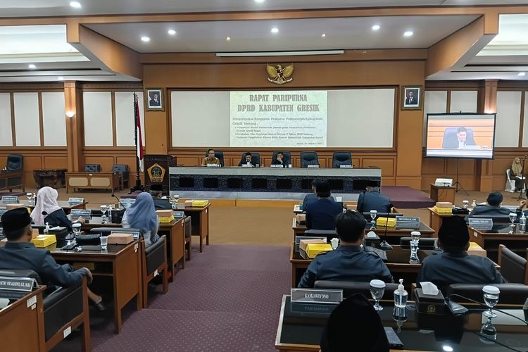 Rapat Paripurna DPRD Gresik Bahas Pengelolaan Aset Daerah