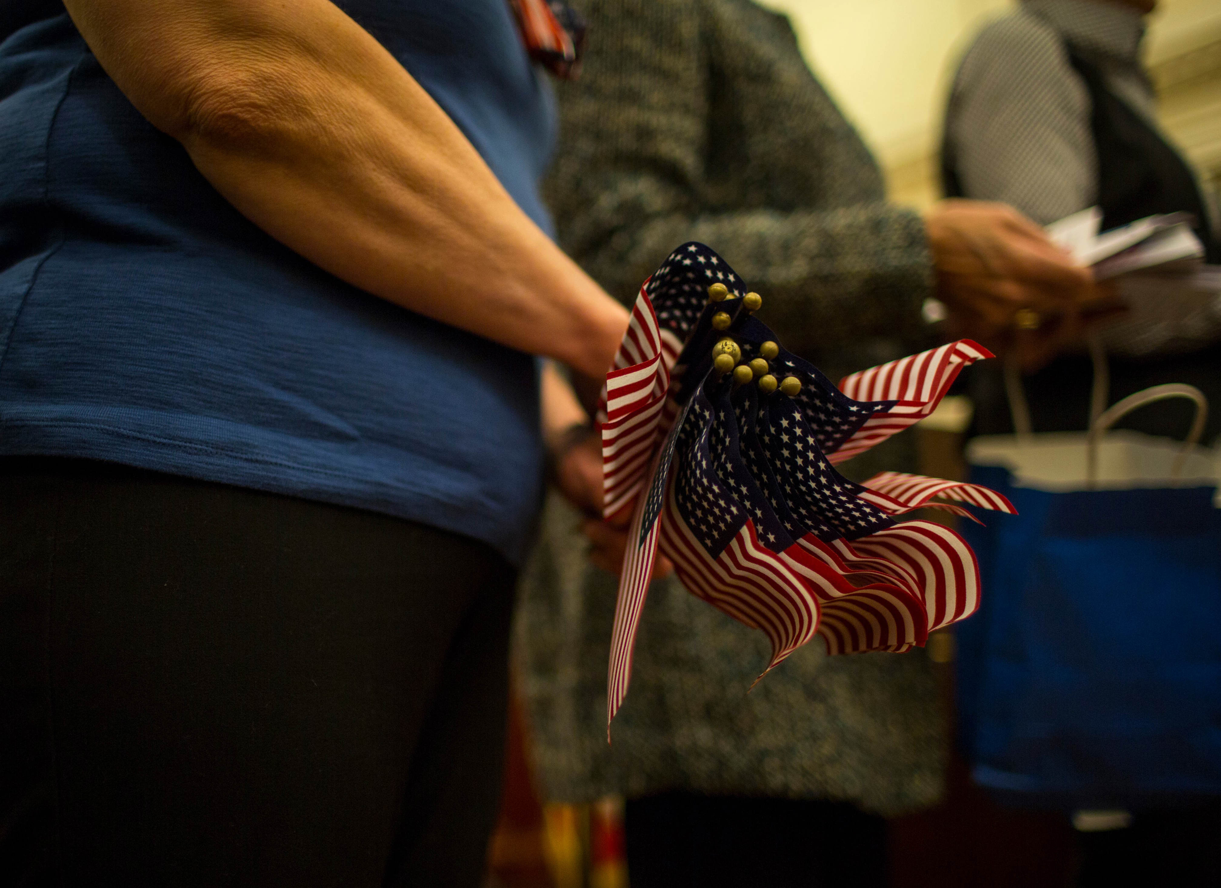 US CITIZENSHIP CRITERIA FOR GREEN CARD HOLDERS visual data 7