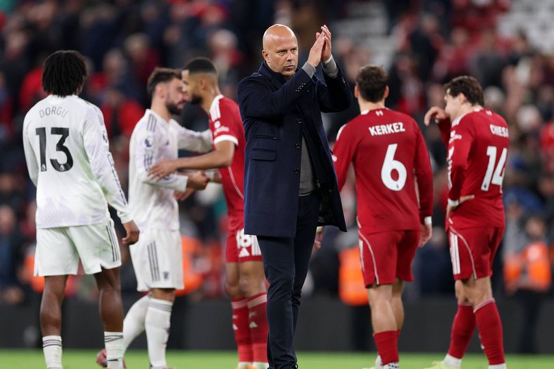 Liverpool legend tells Arne Slot to give Northern Ireland star more chances over Szoboszlai