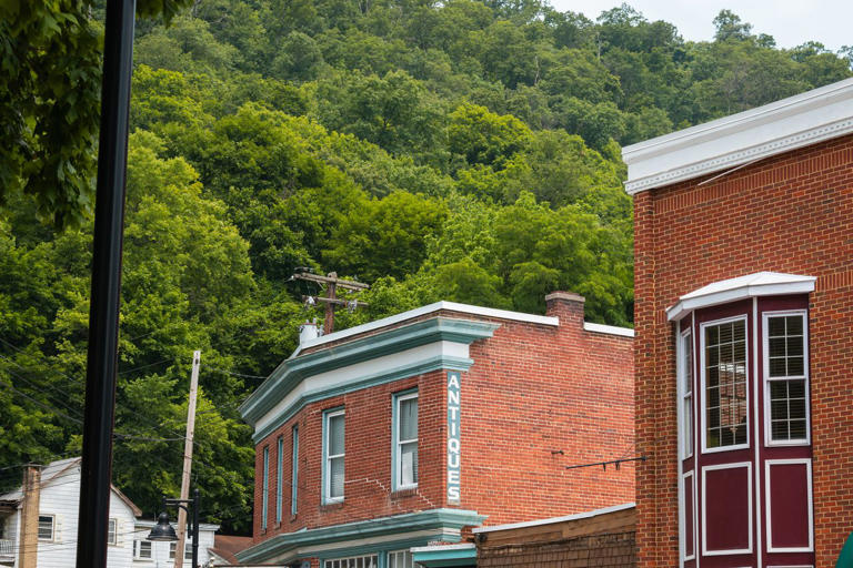 This West Virginia Town Is Home to America's First Spa and Under 1,000 ...