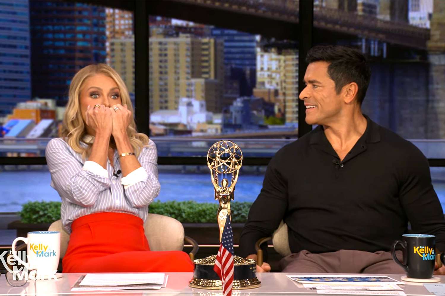 Kelly Ripa and Mark Consuelos Were ‘Terrified’ When They Woke Up to 70 ...