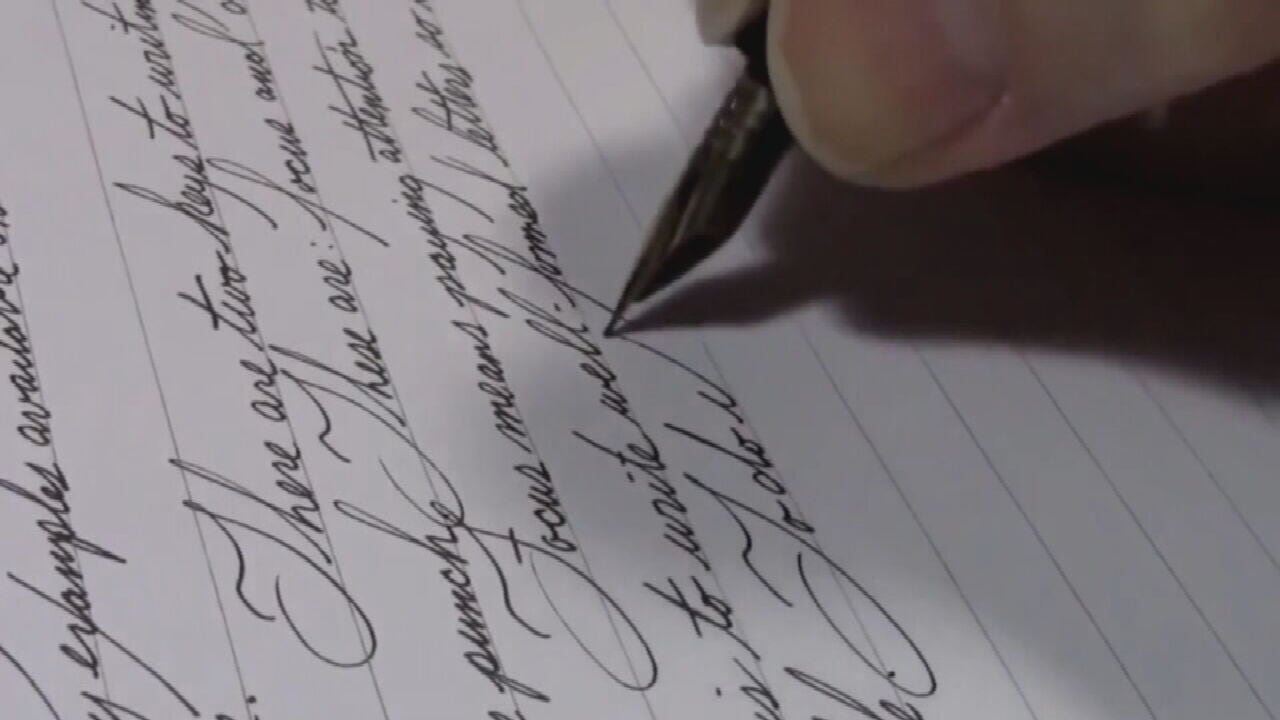 Florida may bring cursive handwriting lessons back to the classroom