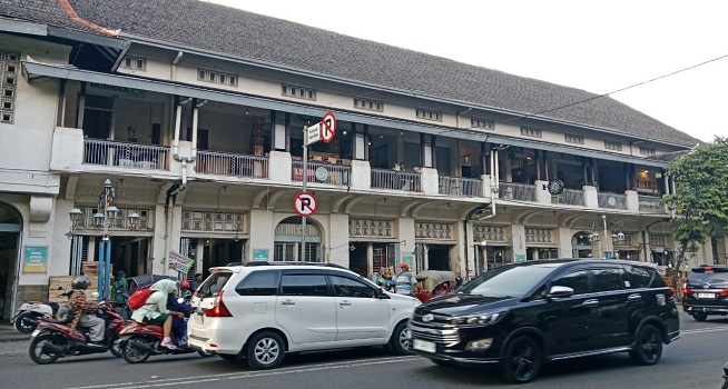 Pasar Hardjonagoro, Pusat Kuliner Tradisional Solo