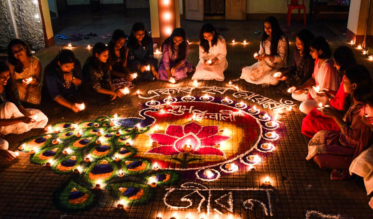 Celebrating Diwali: A Nationwide Festivity Across India Celebrating Diwali: A Nationwide Festivity Across India